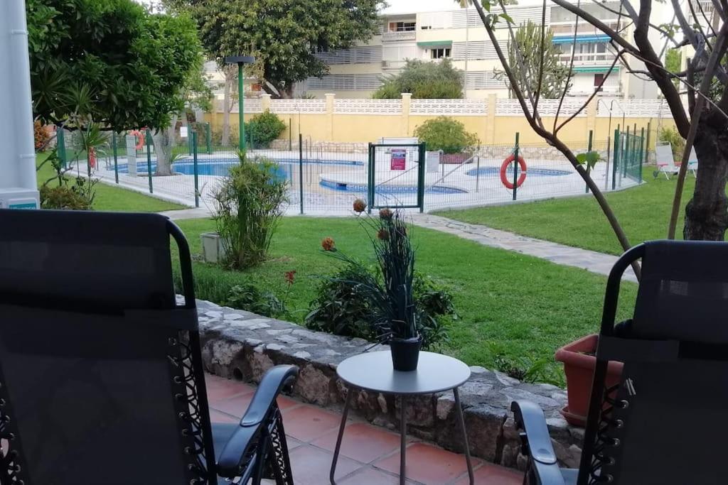 Beautiful Apartment In La Carihuela, Torremolinos Exterior photo